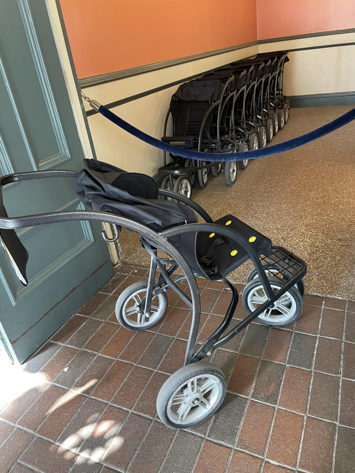Strollers at Disneyland Paris: Rental, Tips & Information